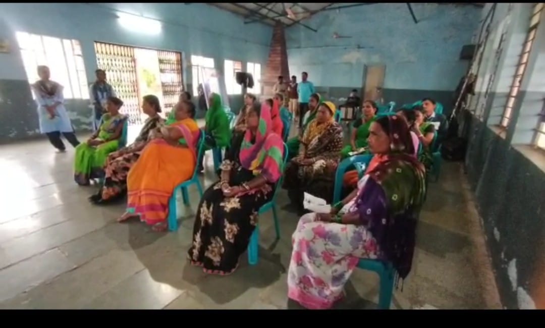 Financial Literacy Workshop of Women Self-Help Groups of Garbage Collectors Concluded
