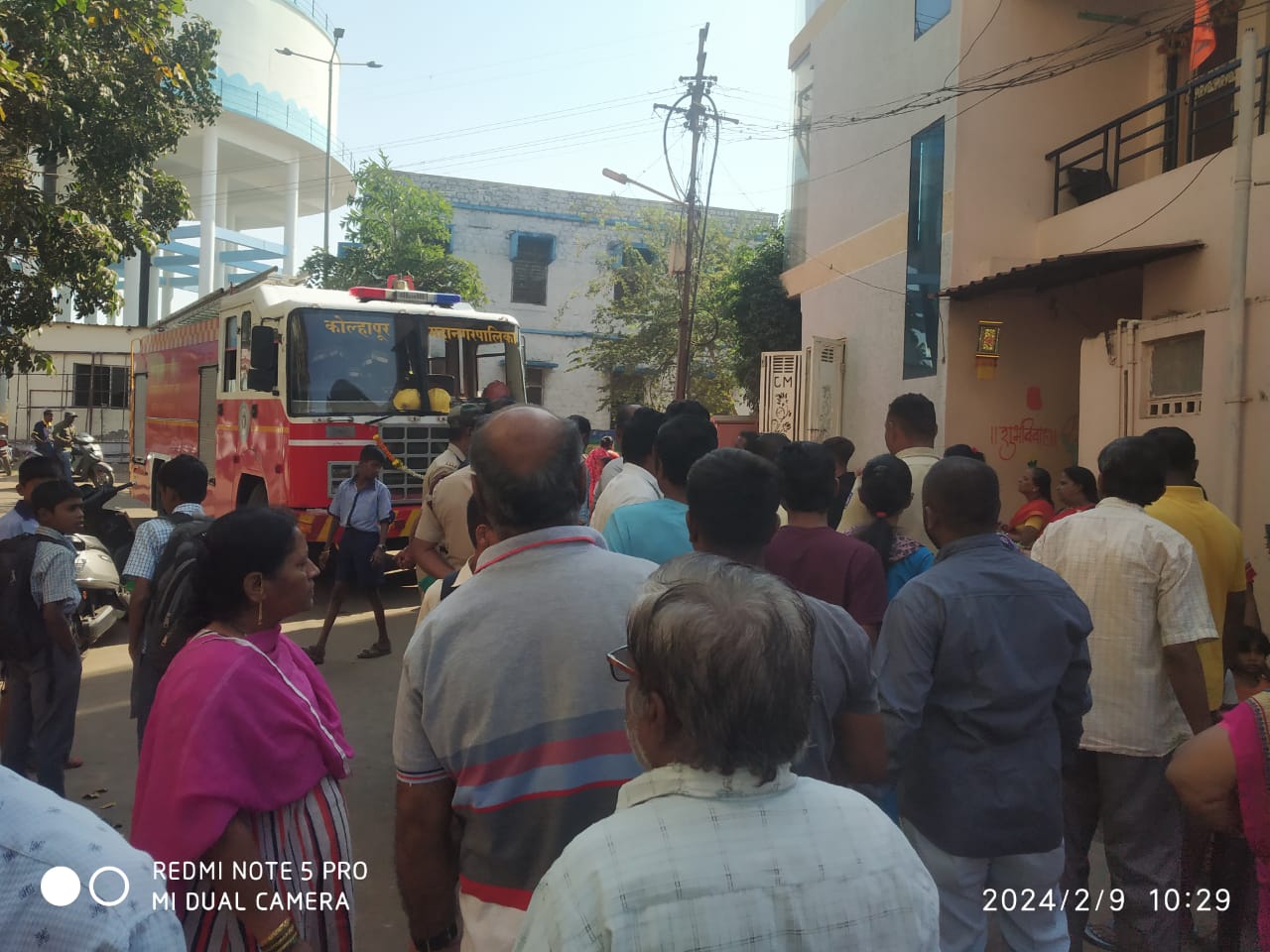 Domestic gas leak in Kadamwadi  Kapur Colony