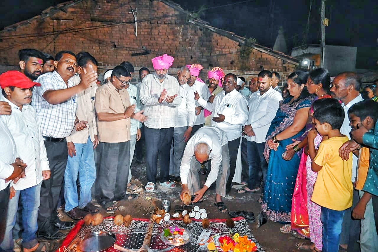 Bhoomipujan of various development works worth Rs 4 crore 44 lakh at Kushire Tarap Thane