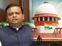 Why did the Supreme Court arrest Rahul Narvekar
