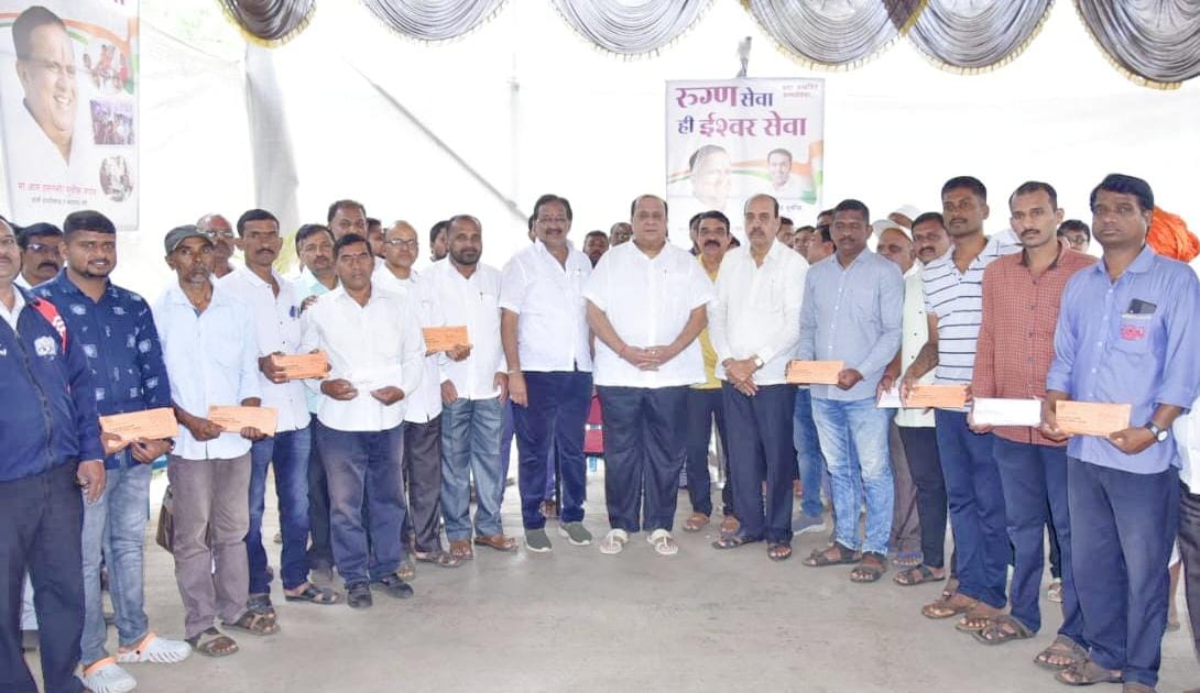 Distribution of loan approval letters of OBC and Annasaheb Patil Corporation in Kagal