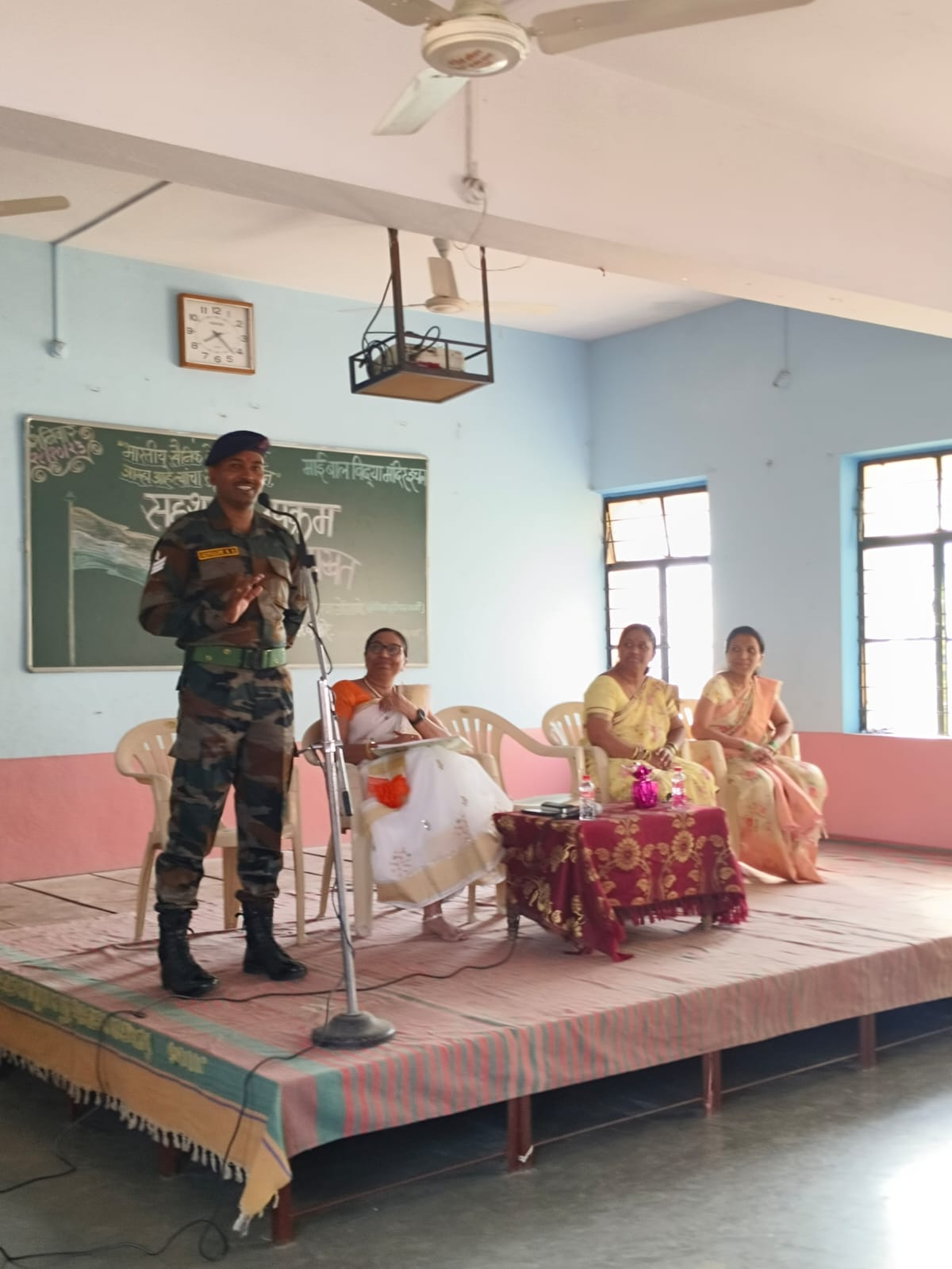 Mai students interviewed soldier Ravikiran Gongane