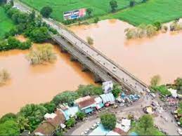 33 dams in the district under water 2828 cusec discharge from Radhanagari dam