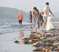 Beach cleaning drive at Juhu Beach on 21st September