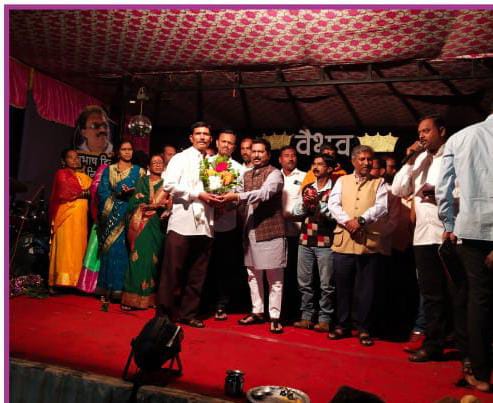 Meritorious students felicitated at Minche