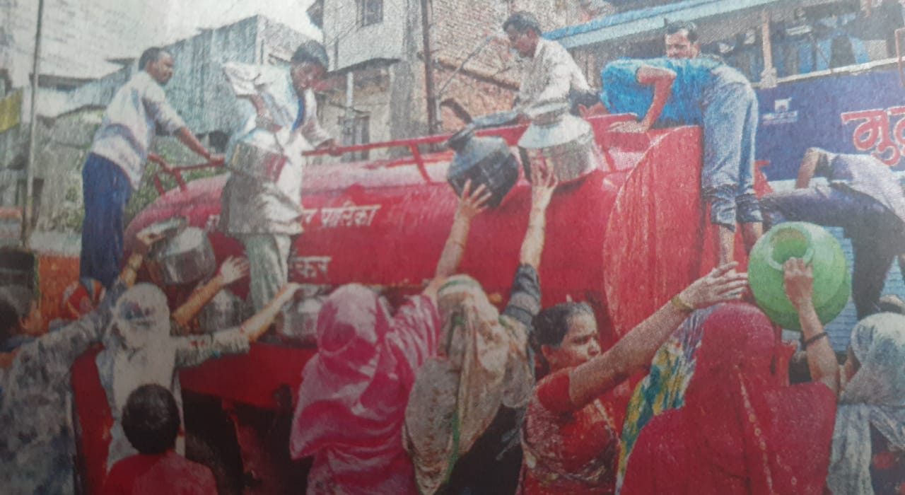 Bombs for water in Kolhapur