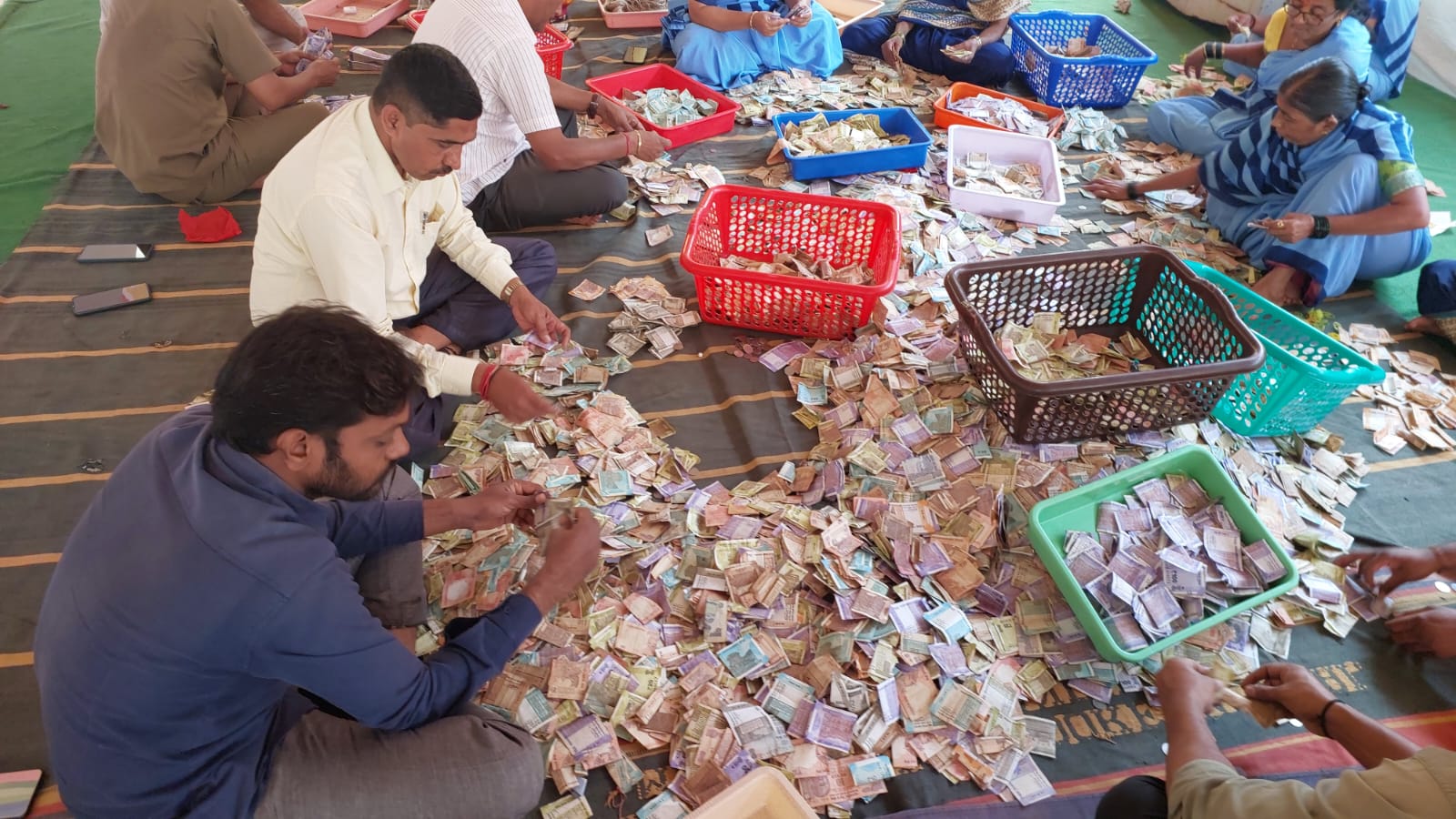 Counting of Danpeth in Shree Ambabai Temple begins