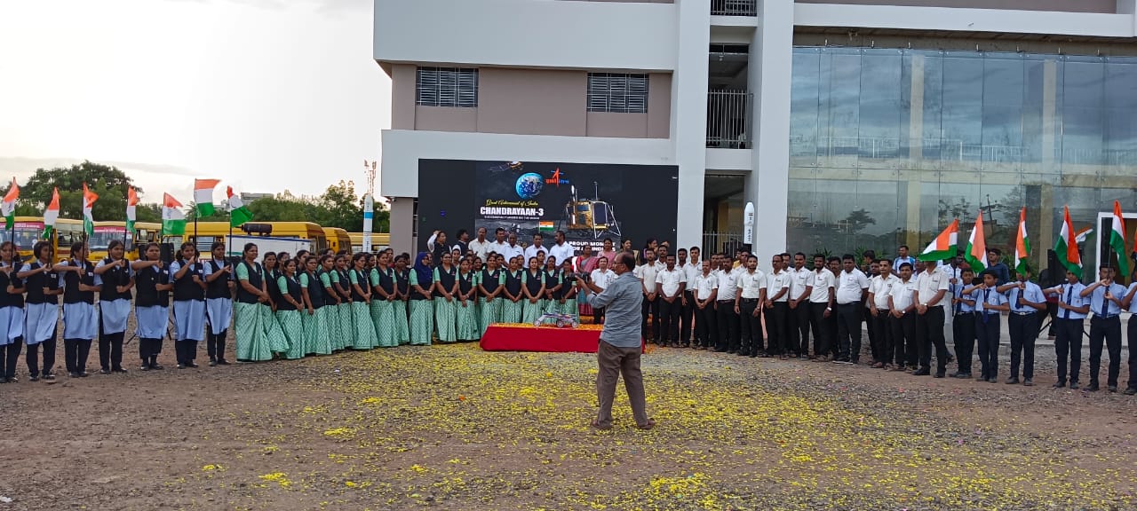 Students of Shraddha Olympiad School experience the grand celestial ceremony of Chandrayaan 3