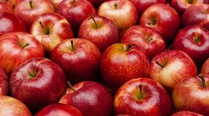 10 Surprising Benefits of Eating Apples