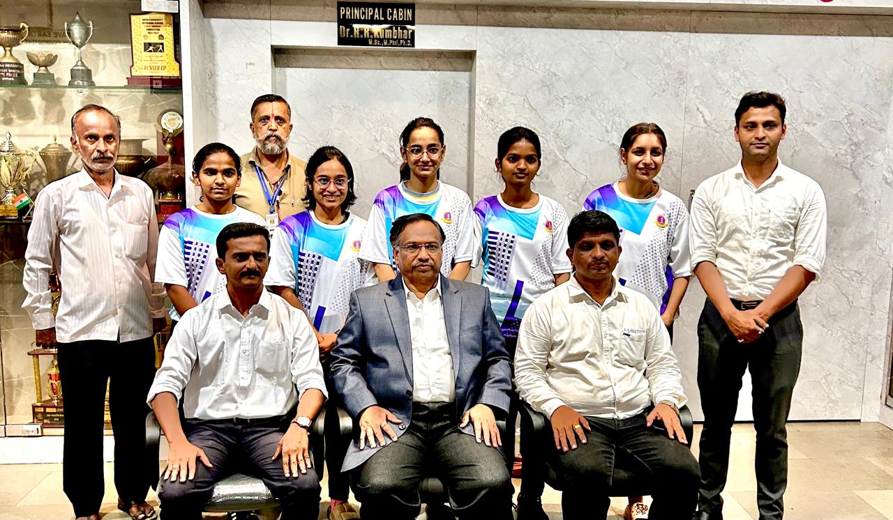 Vivekananda College won the title in Zonal and Inter Zonal Womens Badminton Tournament