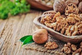 are many benefits of eating walnuts daily