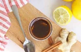 Prepare cough syrup from honey at home