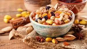 Is it healthy to eat dry fruits at night