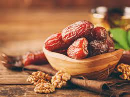 Eat 4 soaked dates every morning and stay healthy