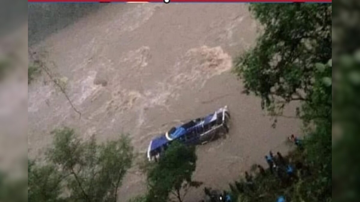 14 passengers die as bus plunges into river