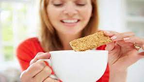 You are eating biscuits with tea you will leave this habit after knowing its disadvantages