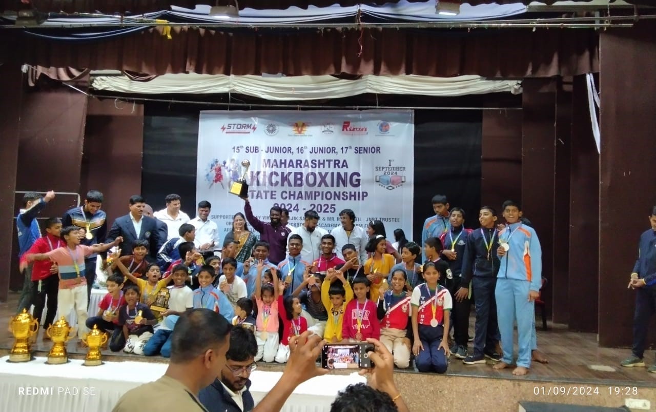 Students of Adarsh ​​Gurukul Vidyalaya performed well in kick boxing competition