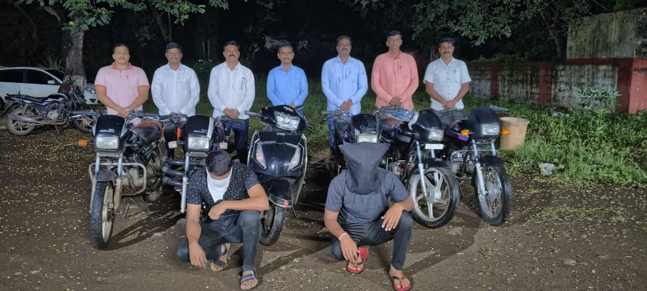 Two motorcycle thieves arrested  six motorcycles seized