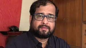 A case has been registered against senior journalist Nikhil Wagle in Pune