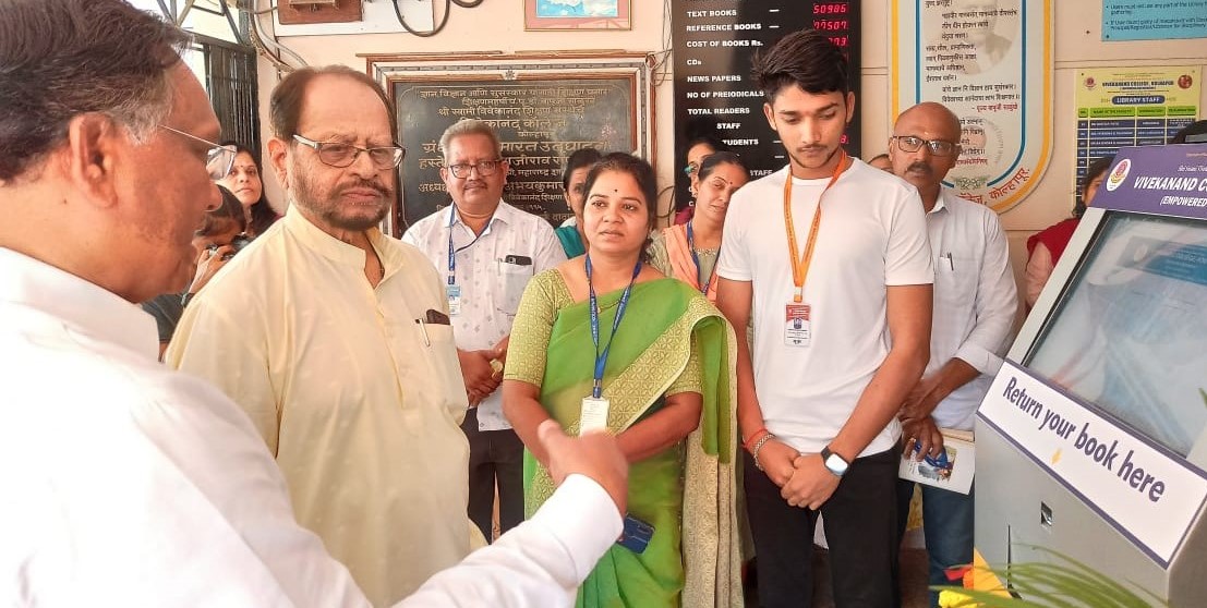 Automated book depositing QAS machine in Vivekanandas library