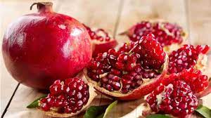 Health Benefits and Disadvantages of Eating Pomegranate
