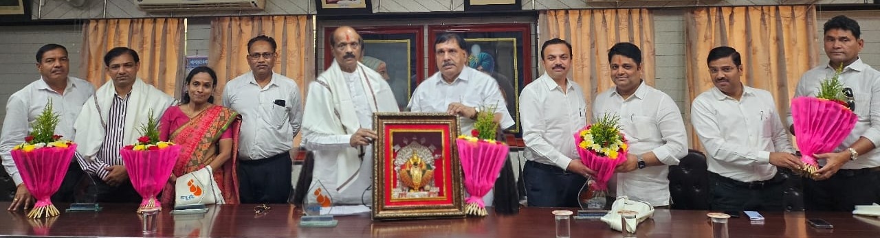 Trustees of Siddhivinayak Temple Trust Mumbai visit Gokul