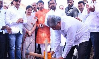 On Saturday by Minister Chandrakantada Patil